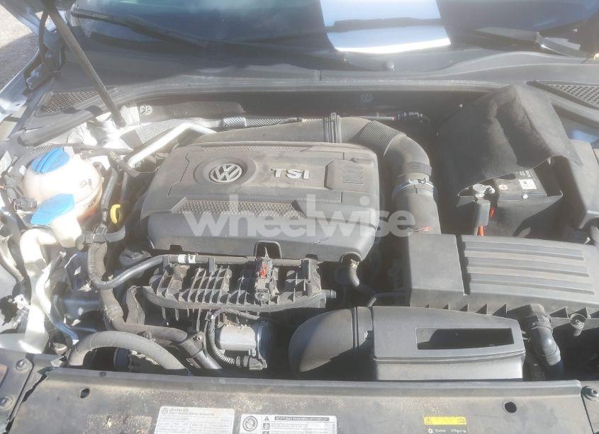 Photo 10 of 2016 Volkswagen Passat 1.8T SEL PREMIUM (VIN 1VWCT7A35GC011006)