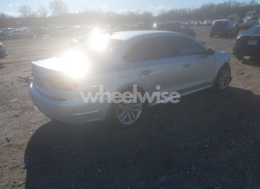 Photo 4 of 2016 Volkswagen Passat 1.8T SEL PREMIUM (VIN 1VWCT7A35GC011006)