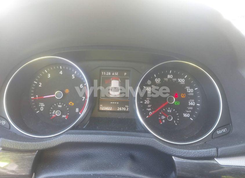 Photo 7 of 2016 Volkswagen Passat 1.8T SEL PREMIUM (VIN 1VWCT7A35GC011006)