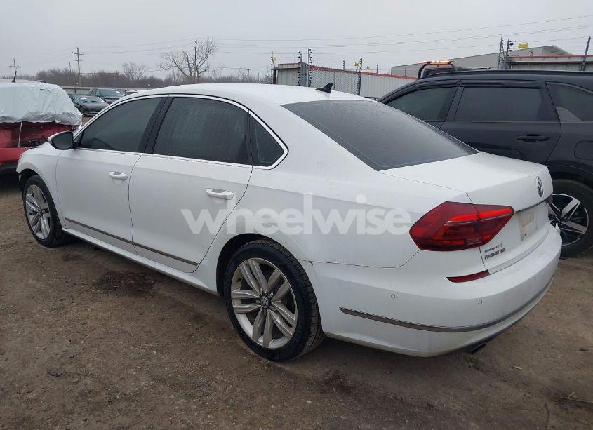 Photo 3 of 2017 Volkswagen Passat 1.8T SEL PREMIUM (VIN 1VWCT7A35HC052902)