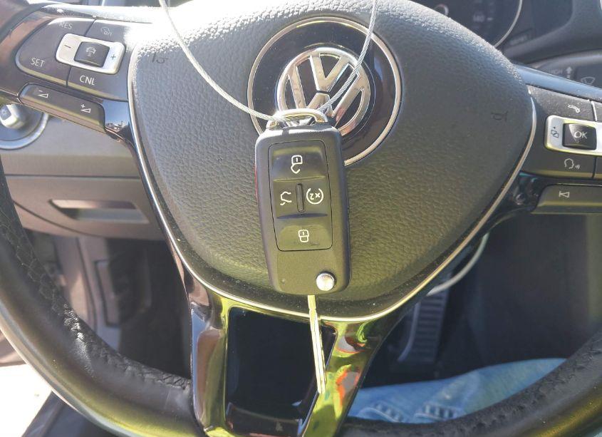 Photo 11 of 2017 Volkswagen Passat 1.8T SEL PREMIUM (VIN 1VWCT7A36HC070471)