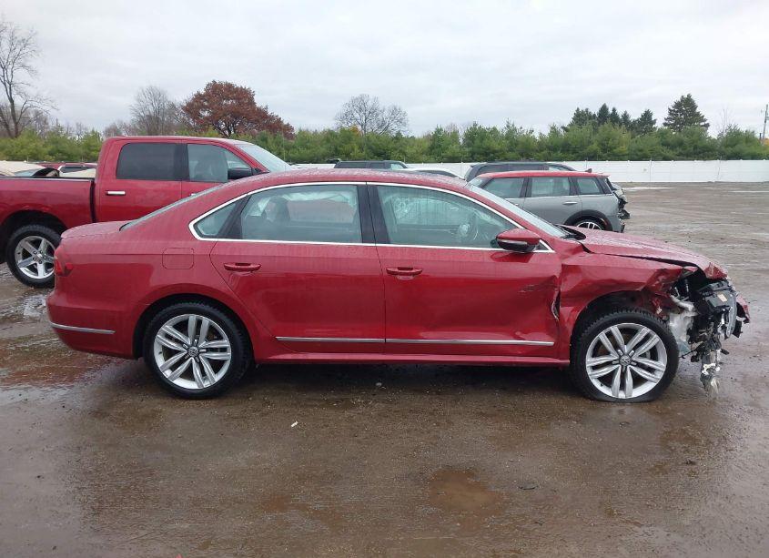 Photo 13 of 2017 Volkswagen Passat 1.8T SEL PREMIUM (VIN 1VWCT7A38HC085232)