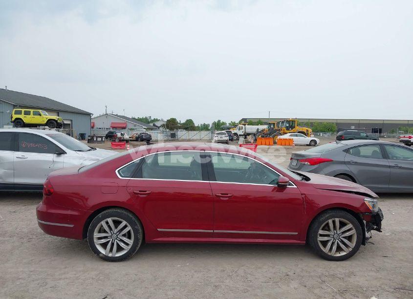 Photo 14 of 2017 Volkswagen Passat 1.8T SEL PREMIUM (VIN 1VWCT7A39HC075437)