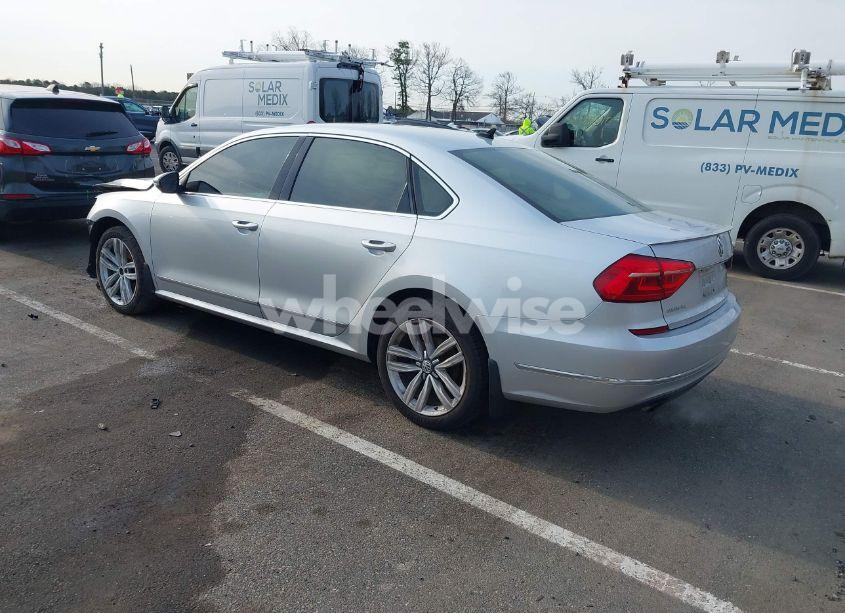 Photo 3 of 2016 Volkswagen Passat 1.8T SEL (VIN 1VWCT7A3XGC018484)