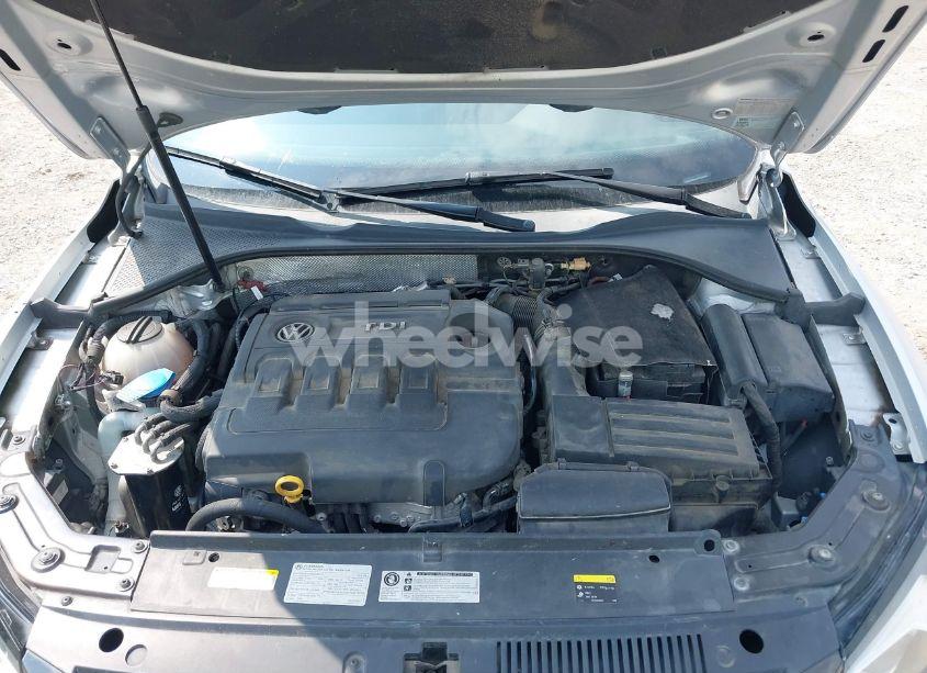 Photo 10 of 2015 Volkswagen Passat 2.0L TDI SEL PREMIUM (VIN 1VWCV7A30FC012329)