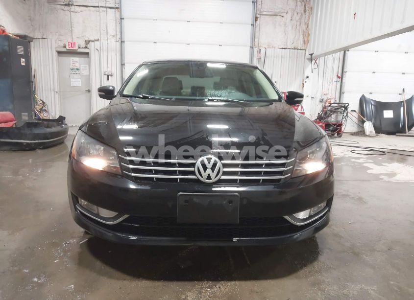 Photo 13 of 2015 Volkswagen Passat 2.0L TDI SEL PREMIUM (VIN 1VWCV7A30FC044066)