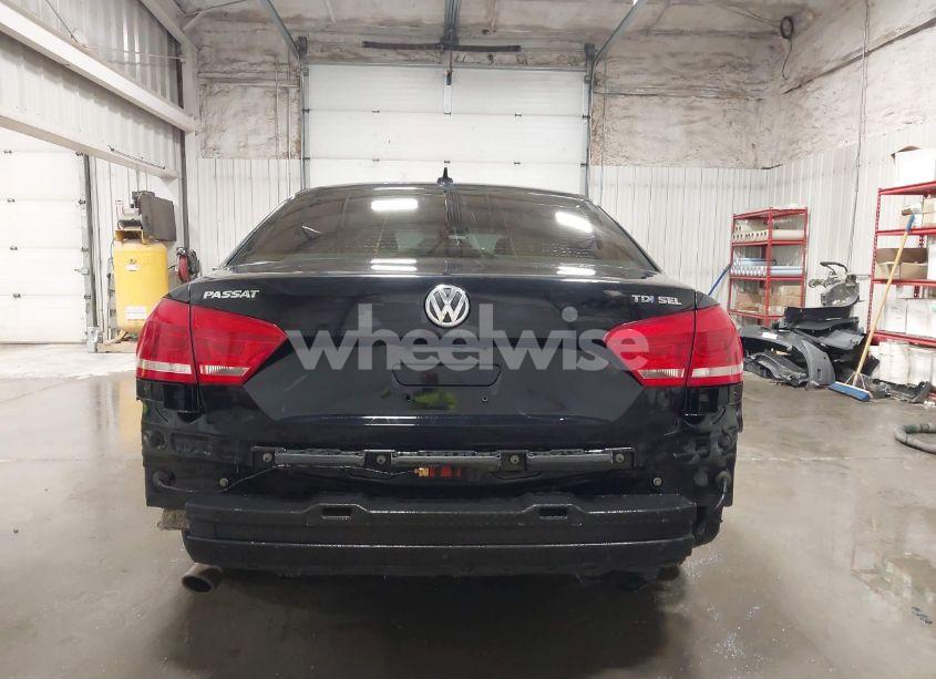 Photo 17 of 2015 Volkswagen Passat 2.0L TDI SEL PREMIUM (VIN 1VWCV7A30FC044066)