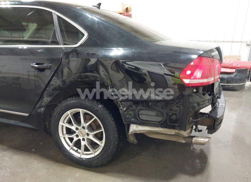 Photo 6 of 2015 Volkswagen Passat 2.0L TDI SEL PREMIUM (VIN 1VWCV7A30FC044066)