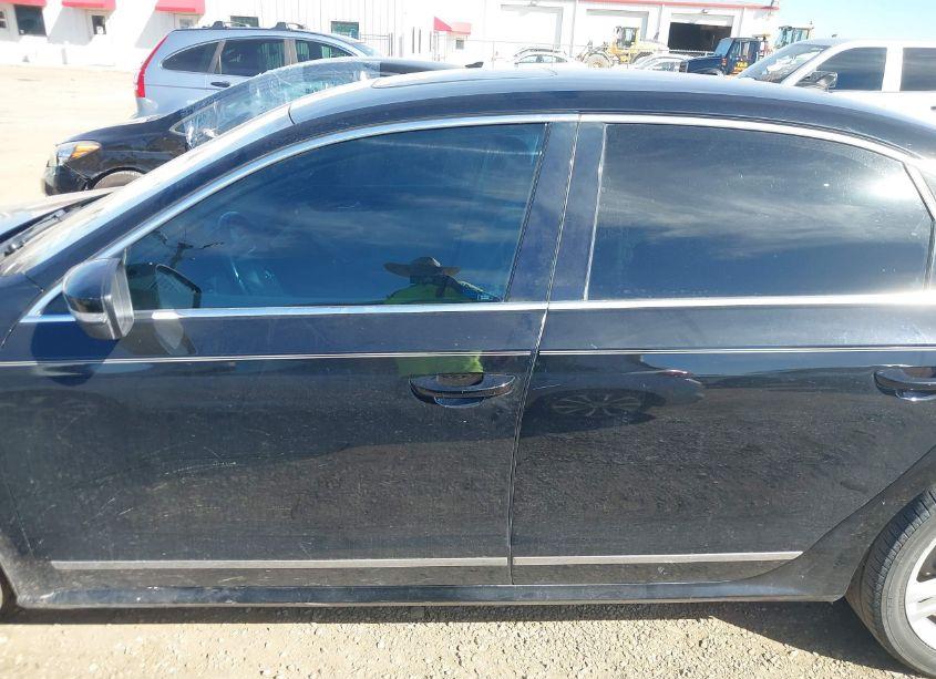 Photo 14 of 2015 Volkswagen Passat 2.0L TDI SEL PREMIUM (VIN 1VWCV7A31FC057263)