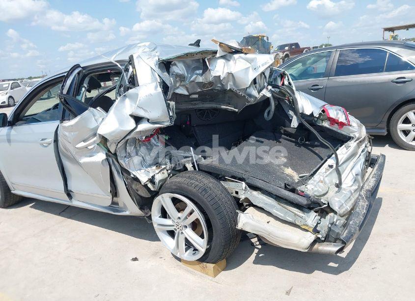 Photo 6 of 2015 Volkswagen Passat 2.0L TDI SEL PREMIUM (VIN 1VWCV7A33FC041596)