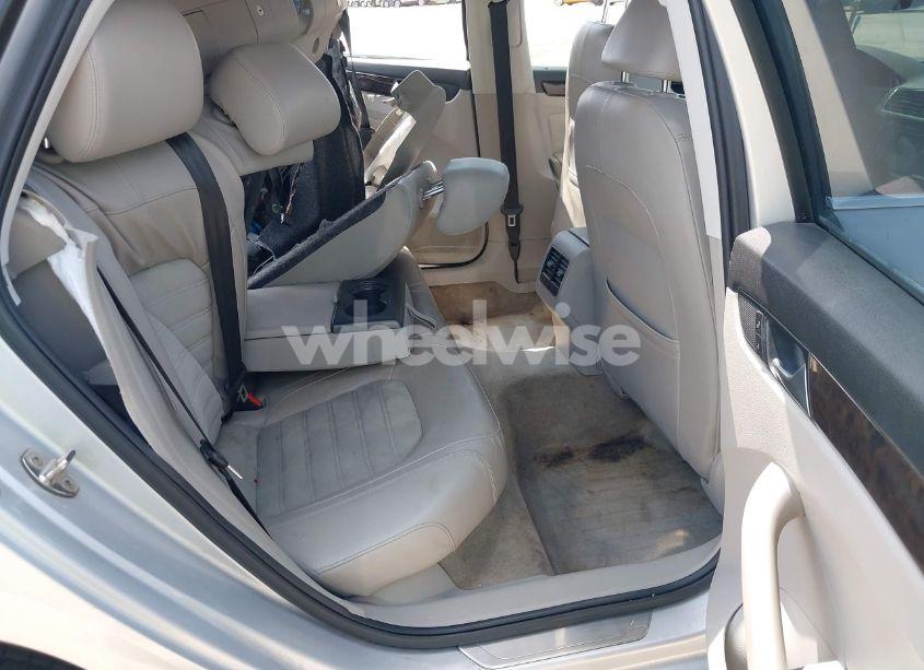 Photo 8 of 2015 Volkswagen Passat 2.0L TDI SEL PREMIUM (VIN 1VWCV7A33FC041596)