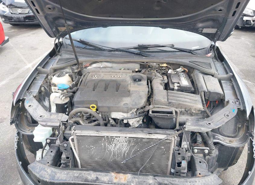 Photo 10 of 2015 Volkswagen Passat 2.0L TDI SEL PREMIUM (VIN 1VWCV7A33FC065963)