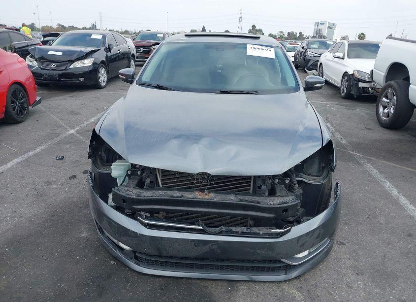 Photo 13 of 2015 Volkswagen Passat 2.0L TDI SEL PREMIUM (VIN 1VWCV7A33FC065963)