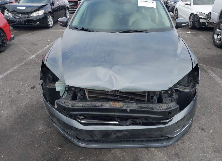 Photo 6 of 2015 Volkswagen Passat 2.0L TDI SEL PREMIUM (VIN 1VWCV7A33FC065963)