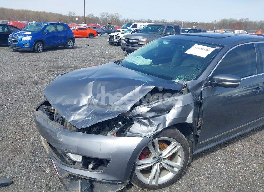 Photo 6 of 2015 Volkswagen Passat 2.0L TDI SEL PREMIUM (VIN 1VWCV7A35FC084188)