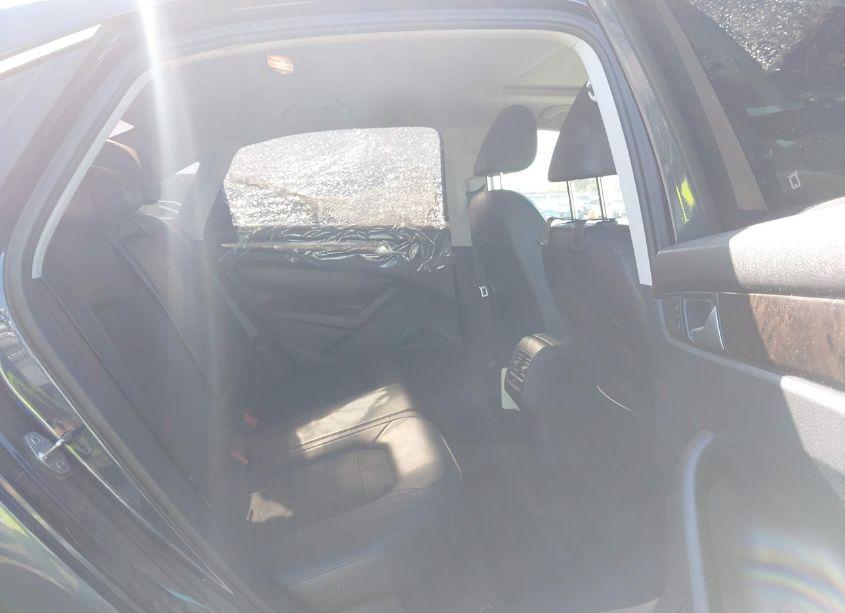 Photo 8 of 2015 Volkswagen Passat 2.0L TDI SEL PREMIUM (VIN 1VWCV7A35FC095806)