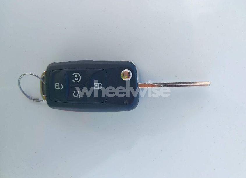 Photo 11 of 2015 Volkswagen Passat 2.0L TDI SEL PREMIUM (VIN 1VWCV7A39FC013012)