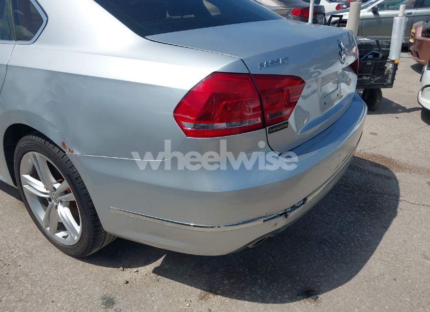 Photo 6 of 2015 Volkswagen Passat 2.0L TDI SEL PREMIUM (VIN 1VWCV7A39FC013012)