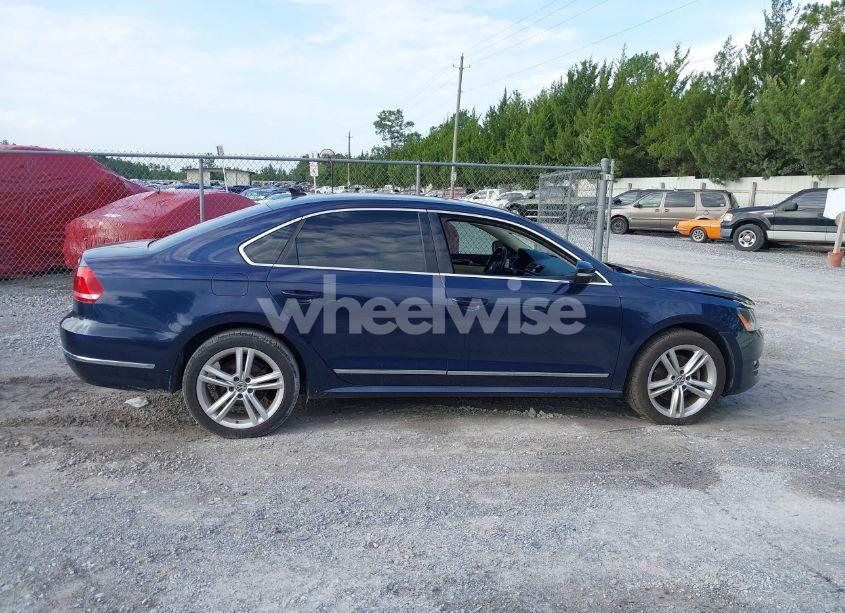 Photo 13 of 2015 Volkswagen Passat 2.0L TDI SEL PREMIUM (VIN 1VWCV7A39FC033227)