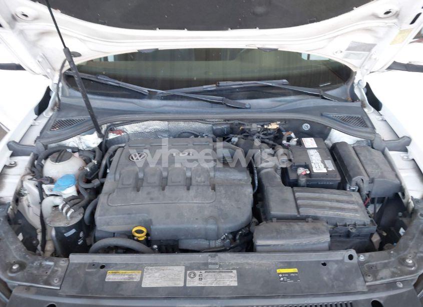 Photo 10 of 2015 Volkswagen Passat 2.0L TDI SEL PREMIUM (VIN 1VWCV7A39FC036953)