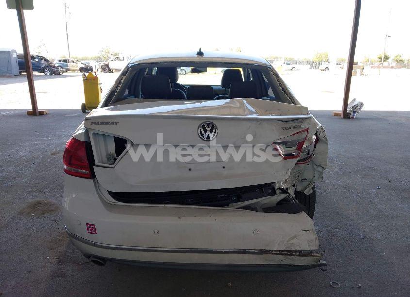 Photo 16 of 2015 Volkswagen Passat 2.0L TDI SEL PREMIUM (VIN 1VWCV7A39FC036953)