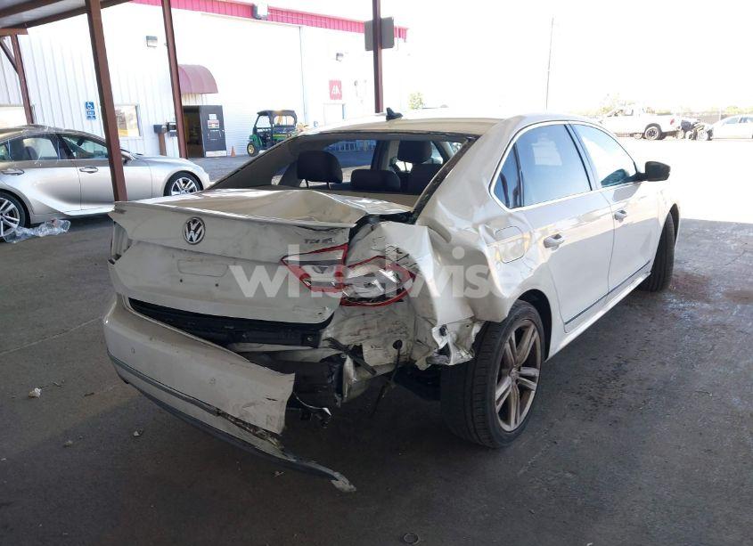 Photo 4 of 2015 Volkswagen Passat 2.0L TDI SEL PREMIUM (VIN 1VWCV7A39FC036953)
