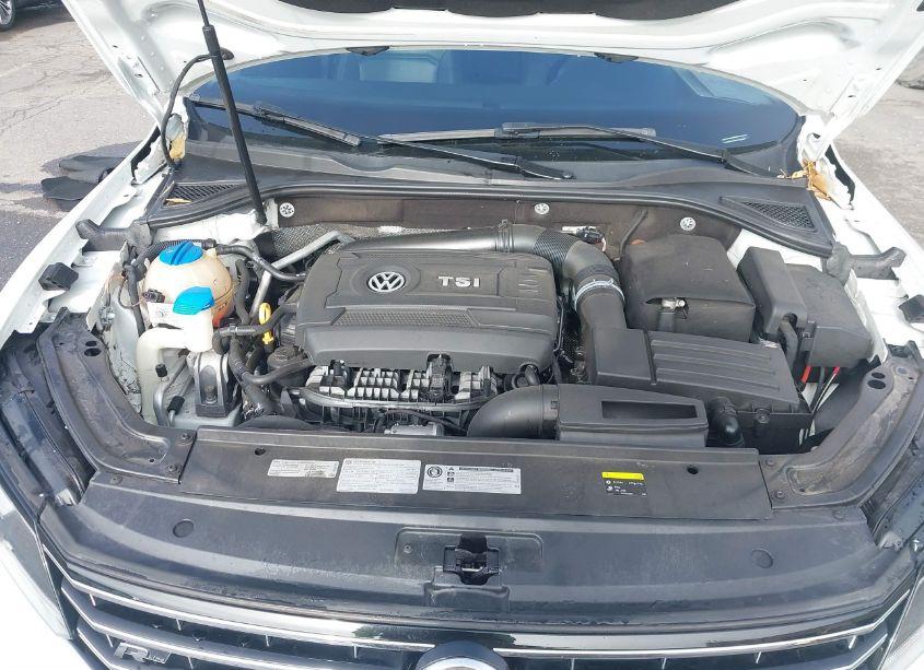 Photo 10 of 2017 Volkswagen Passat 1.8T R-LINE (VIN 1VWDT7A30HC044565)