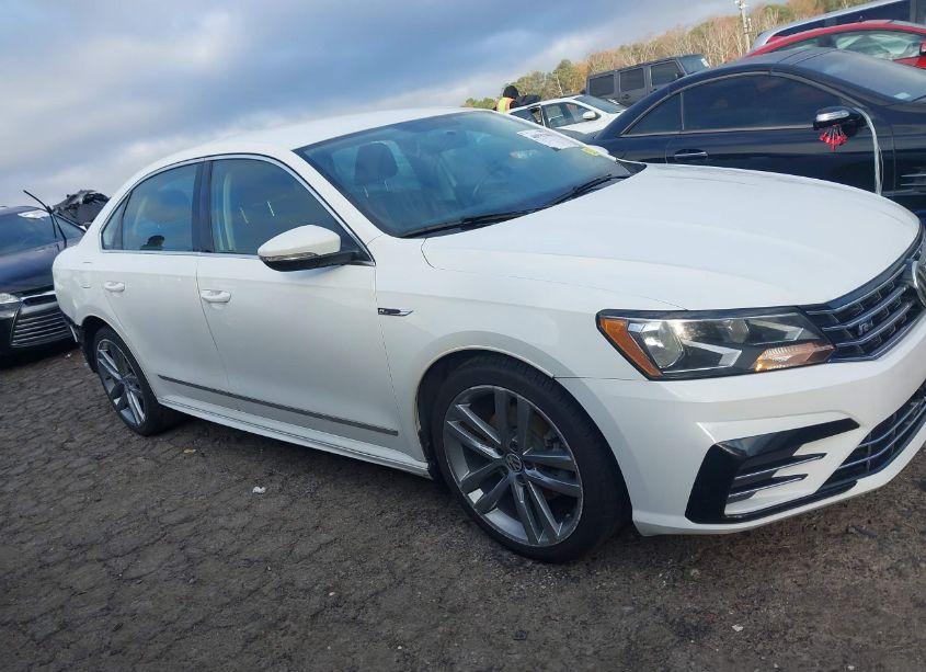 Photo 14 of 2017 Volkswagen Passat 1.8T R-LINE (VIN 1VWDT7A31HC001692)