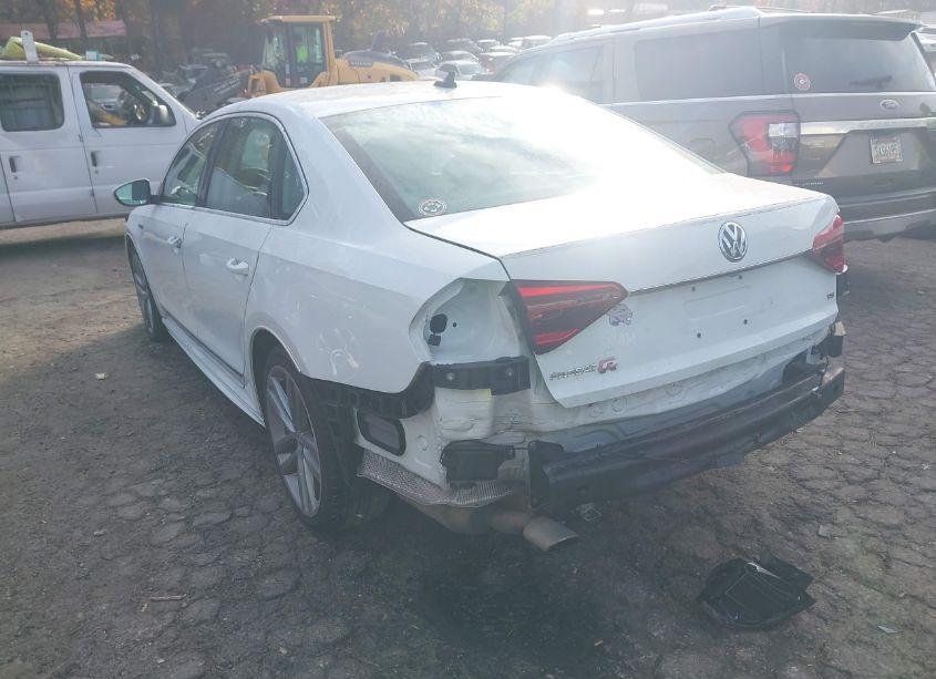 Photo 3 of 2017 Volkswagen Passat 1.8T R-LINE (VIN 1VWDT7A31HC001692)