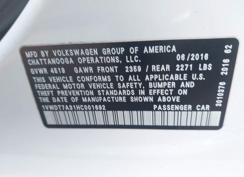 Photo 9 of 2017 Volkswagen Passat 1.8T R-LINE (VIN 1VWDT7A31HC001692)