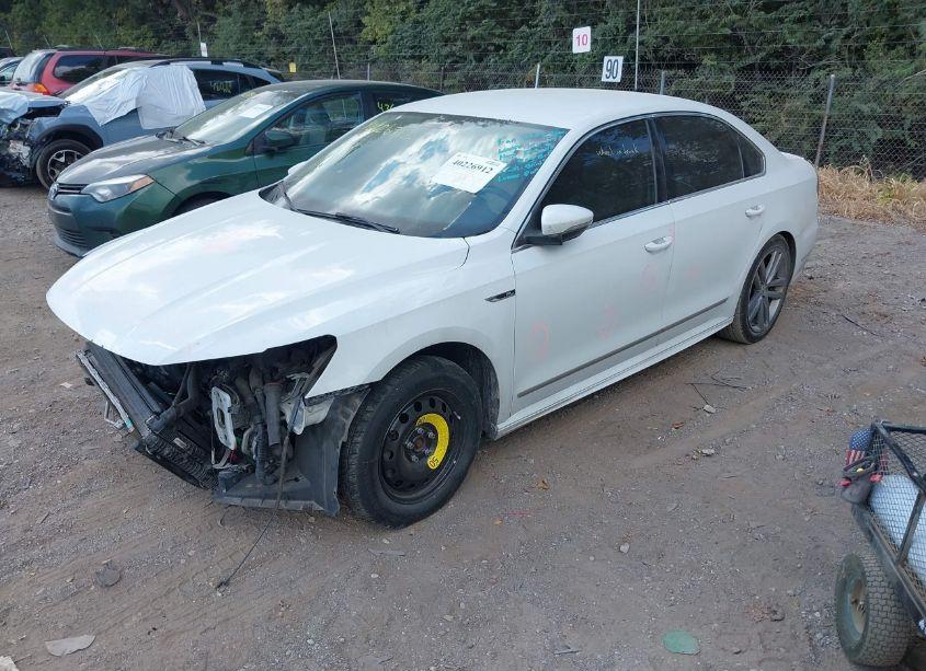 Photo 2 of 2017 Volkswagen Passat 1.8T R-LINE (VIN 1VWDT7A31HC004513)