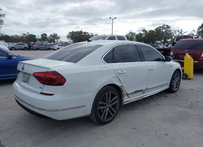 Photo 4 of 2017 Volkswagen Passat 1.8T R-LINE (VIN 1VWDT7A31HC016516)