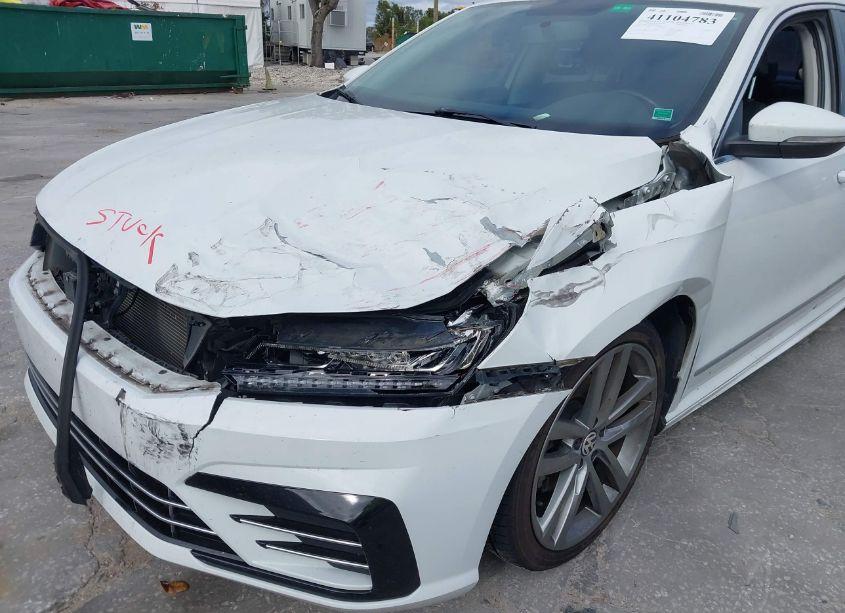 Photo 6 of 2017 Volkswagen Passat 1.8T R-LINE (VIN 1VWDT7A31HC016516)