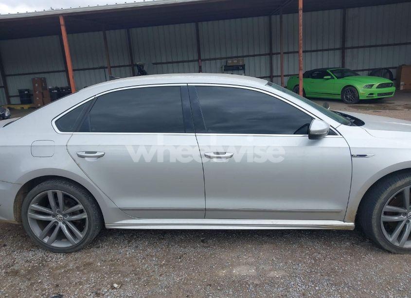 Photo 14 of 2017 Volkswagen Passat 1.8T R-LINE (VIN 1VWDT7A31HC023059)