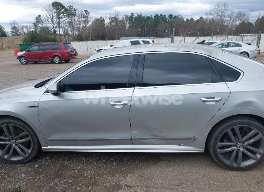 Photo 15 of 2017 Volkswagen Passat 1.8T R-LINE (VIN 1VWDT7A31HC023059)