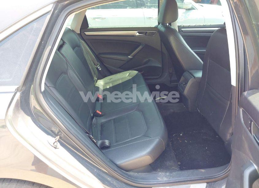 Photo 8 of 2017 Volkswagen Passat 1.8T R-LINE (VIN 1VWDT7A31HC036894)