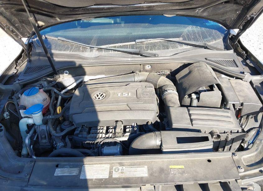 Photo 10 of 2017 Volkswagen Passat 1.8T R-LINE (VIN 1VWDT7A31HC039973)