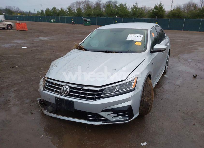 Photo 2 of 2017 Volkswagen Passat 1.8T R-LINE (VIN 1VWDT7A31HC065604)