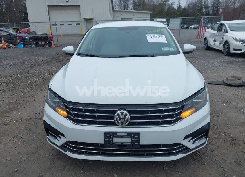 Photo 12 of 2017 Volkswagen Passat 1.8T R-LINE (VIN 1VWDT7A32HC016590)