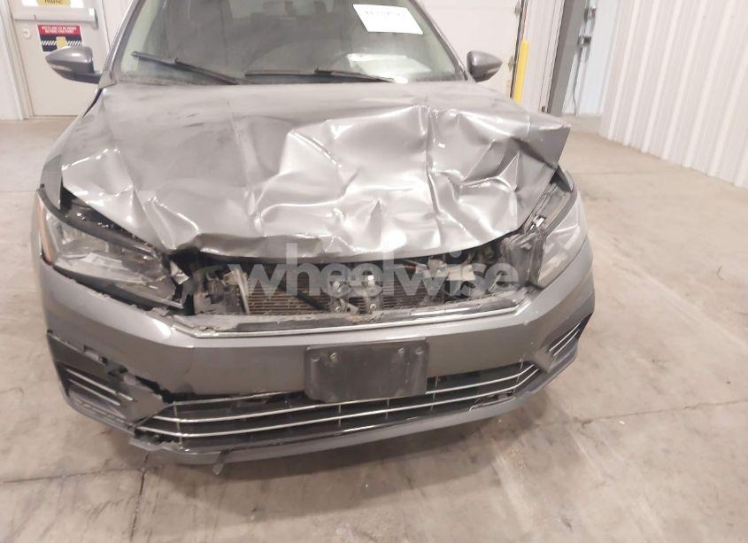Photo 6 of 2017 Volkswagen Passat 1.8T R-LINE (VIN 1VWDT7A32HC034829)