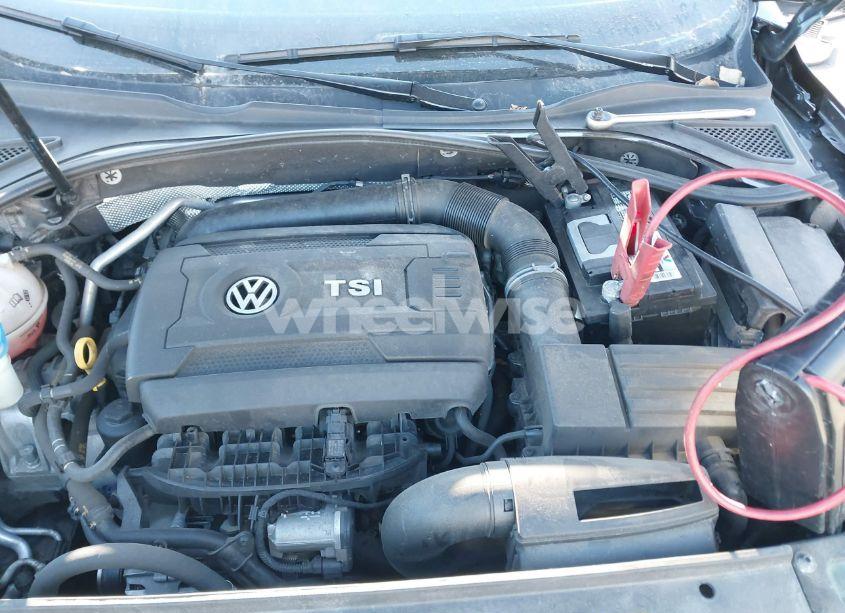 Photo 10 of 2017 Volkswagen Passat 1.8T R-LINE (VIN 1VWDT7A32HC052375)