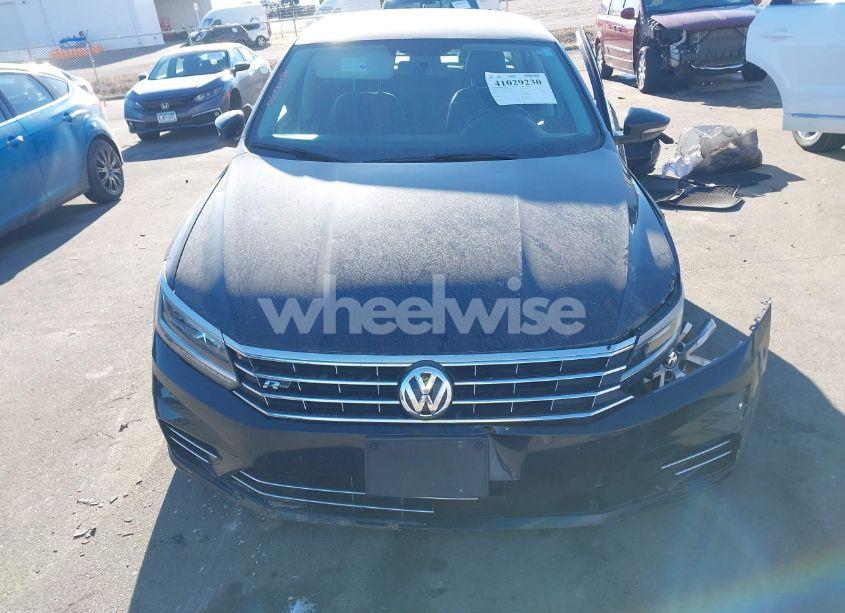 Photo 11 of 2017 Volkswagen Passat 1.8T R-LINE (VIN 1VWDT7A32HC052375)
