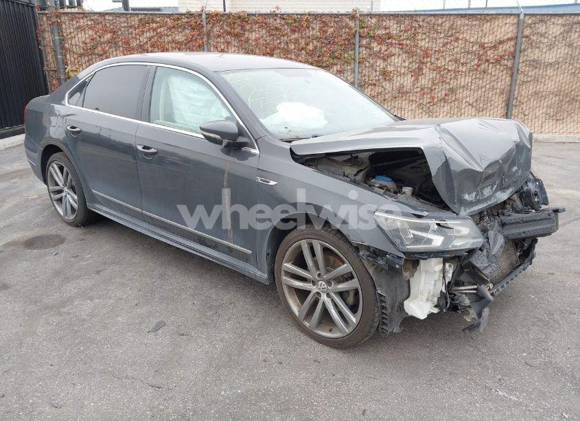 2017 Volkswagen Passat 1.8T R-LINE (VIN 1VWDT7A33HC041594) main photo