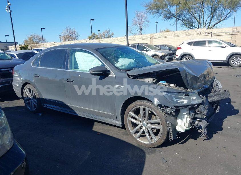 Photo 13 of 2017 Volkswagen Passat 1.8T R-LINE (VIN 1VWDT7A33HC041594)