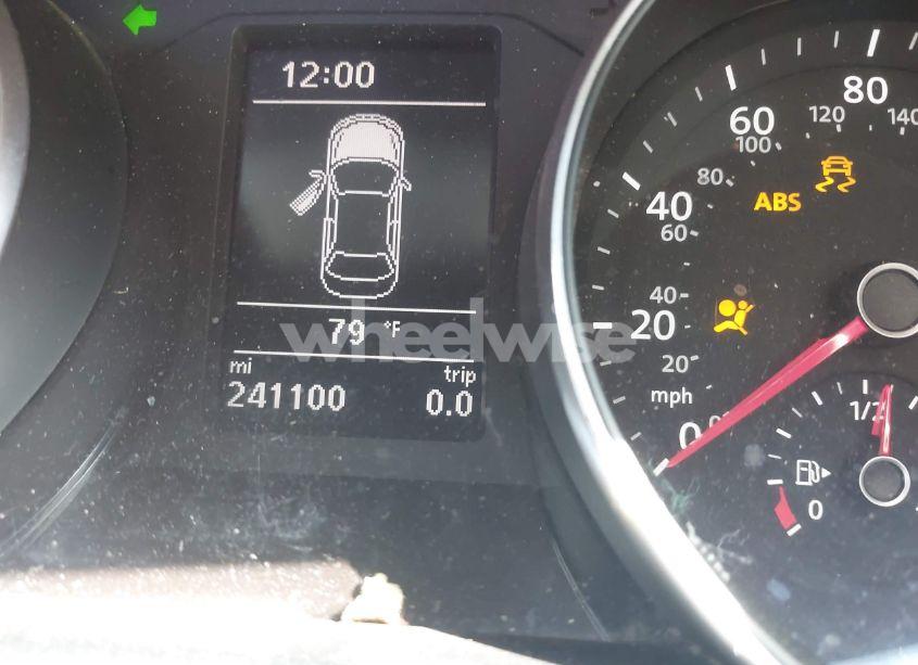 Photo 15 of 2017 Volkswagen Passat 1.8T R-LINE (VIN 1VWDT7A33HC041594)