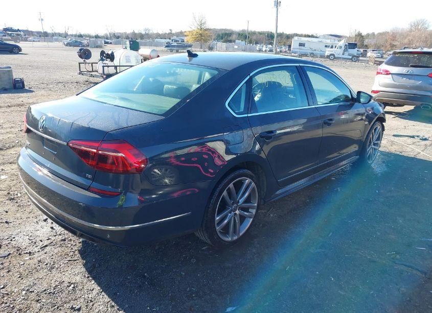Photo 4 of 2017 Volkswagen Passat 1.8T R-LINE (VIN 1VWDT7A33HC071940)