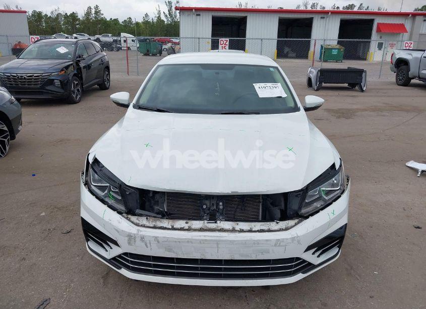 Photo 12 of 2017 Volkswagen Passat 1.8T R-LINE (VIN 1VWDT7A34HC054578)