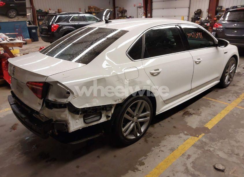 Photo 4 of 2017 Volkswagen Passat 1.8T R-LINE (VIN 1VWDT7A34HC068478)