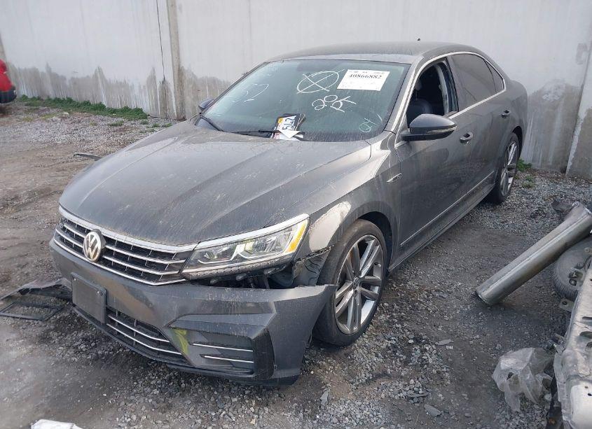 Photo 2 of 2017 Volkswagen Passat 1.8T R-LINE (VIN 1VWDT7A34HC084521)