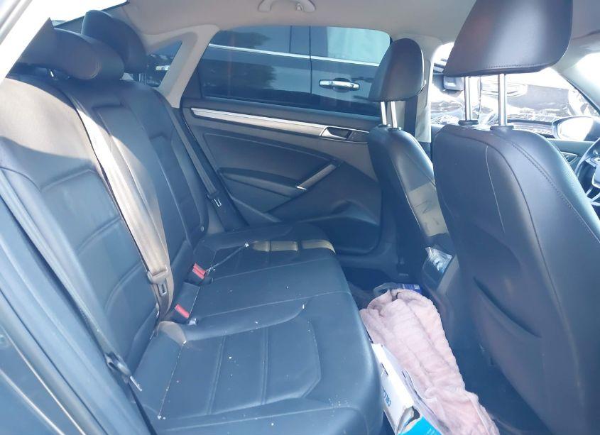 Photo 8 of 2017 Volkswagen Passat 1.8T R-LINE (VIN 1VWDT7A34HC084521)